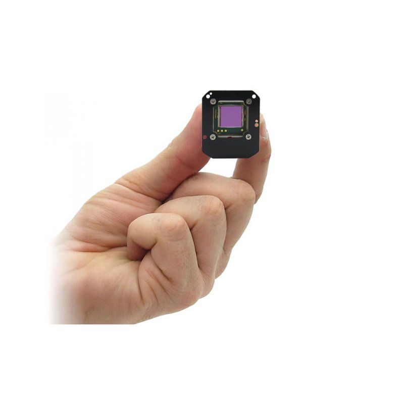 Boson_640_SL_in_hand